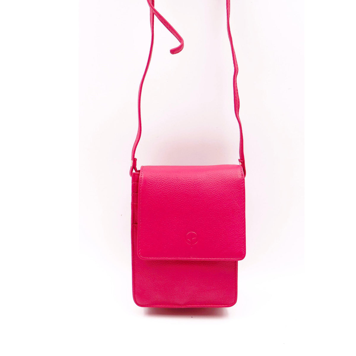 Second Nature CB6 Fuchsia handbag with sleek design, vibrant fuchsia color, and stylish leather details.