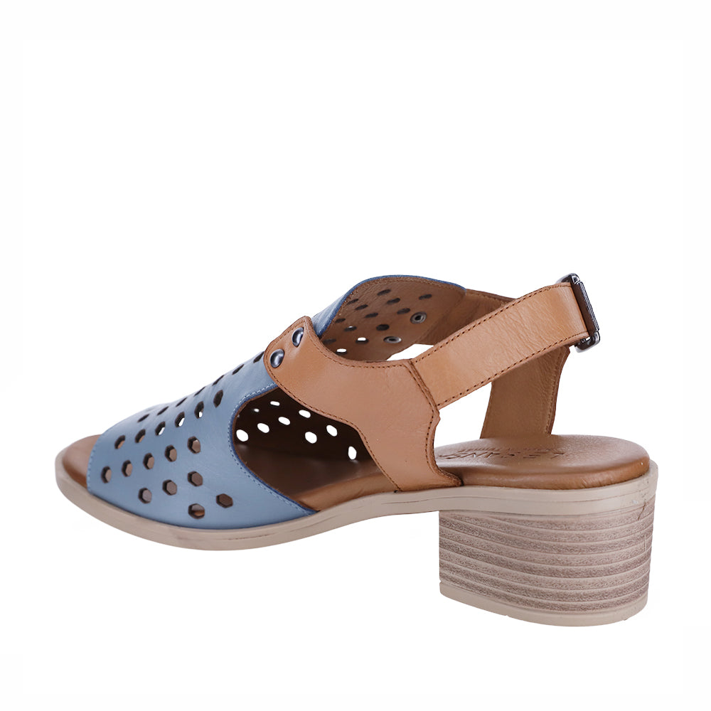 Le Sansa Lesansa Doha navy and tan sandals featuring a stylish design and comfortable straps, displayed on a neutral background.