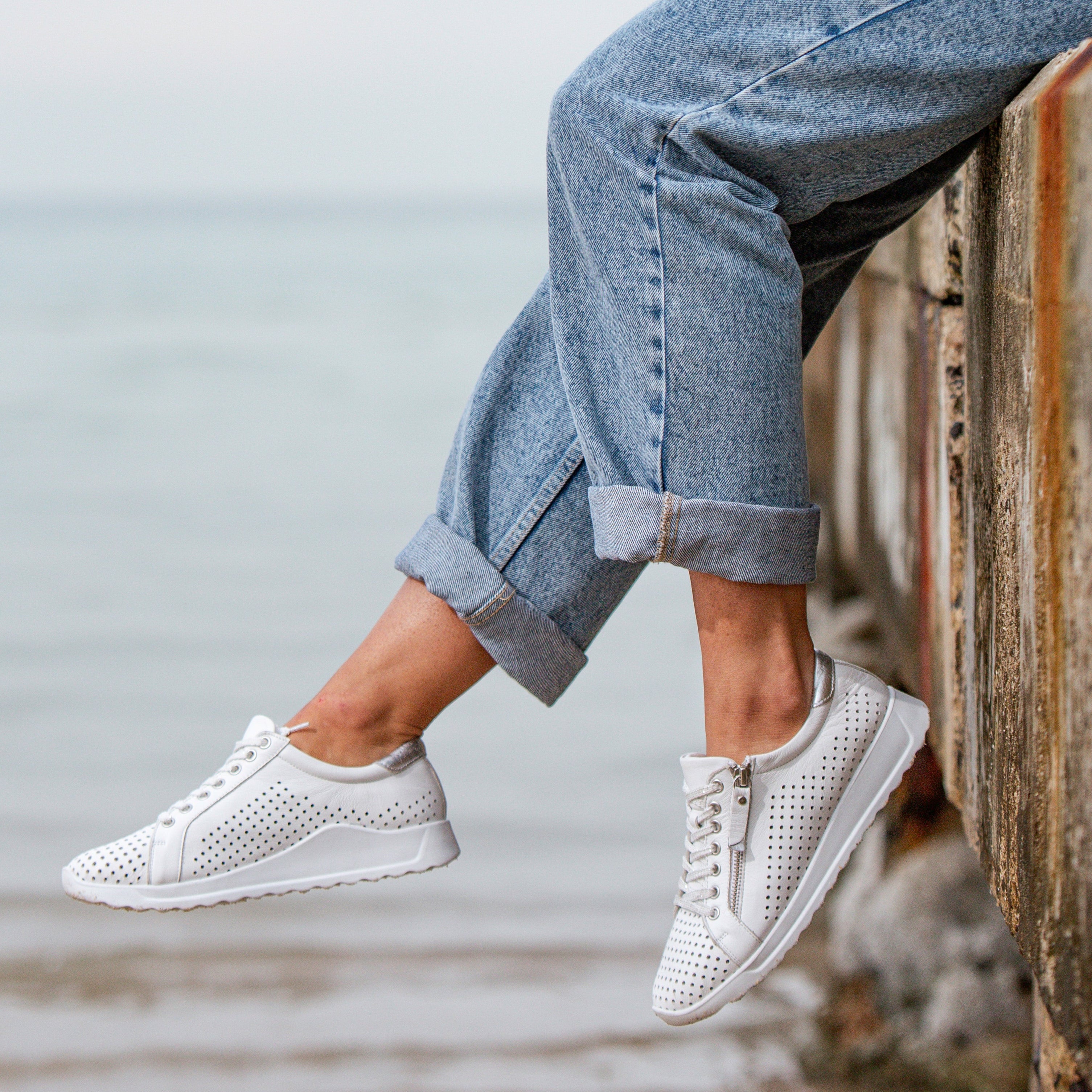 CABELLO EG256 WHITE Women Sneakers - Zeke Collection NZ