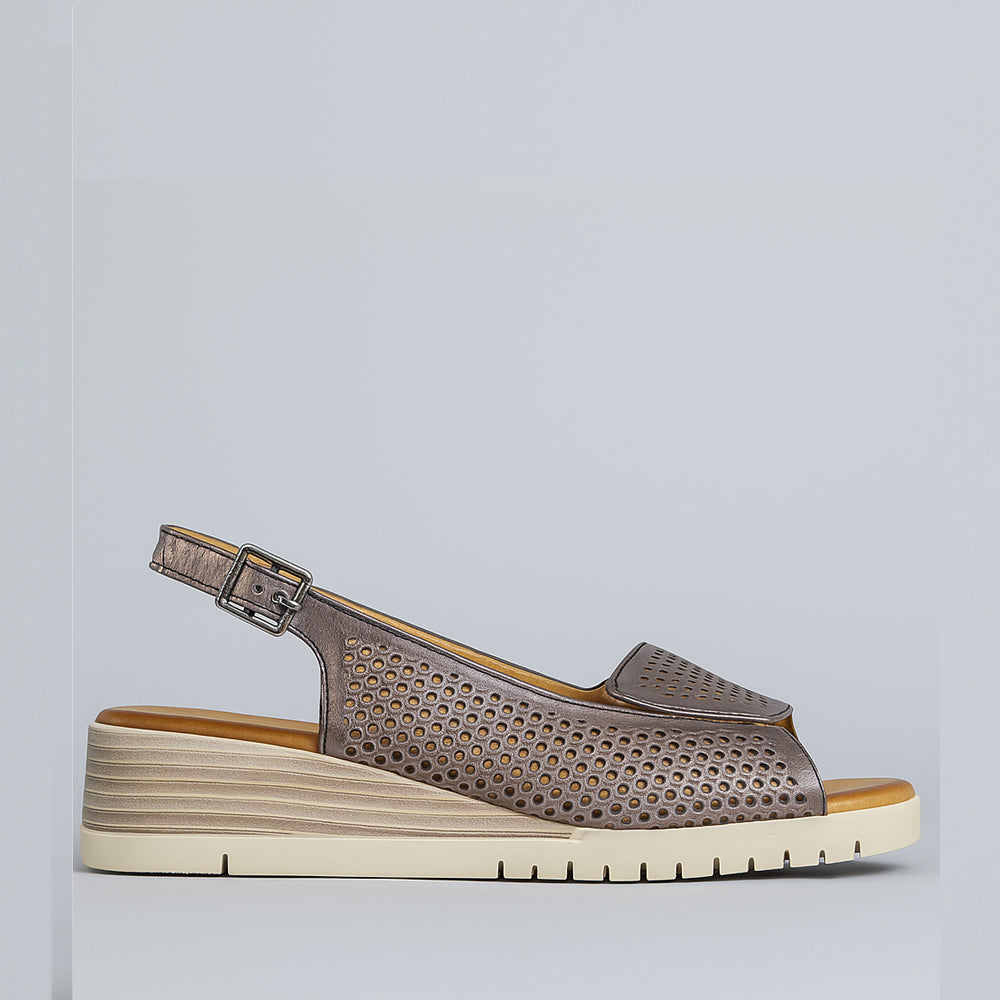 LE SANSA TERINA PEWTER Women Sandals - Zeke Collection NZ