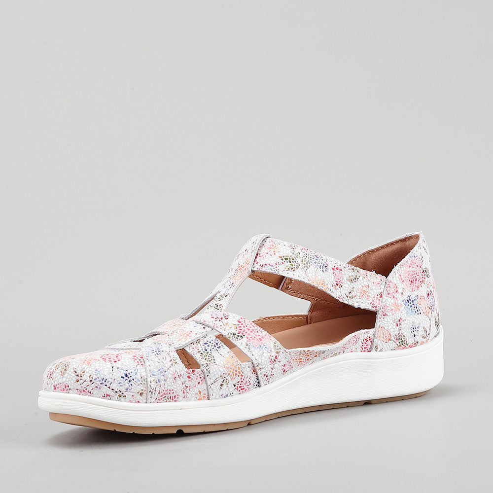 CC Resorts Nove White Floral casuals featuring a white floral pattern on lightweight fabric.