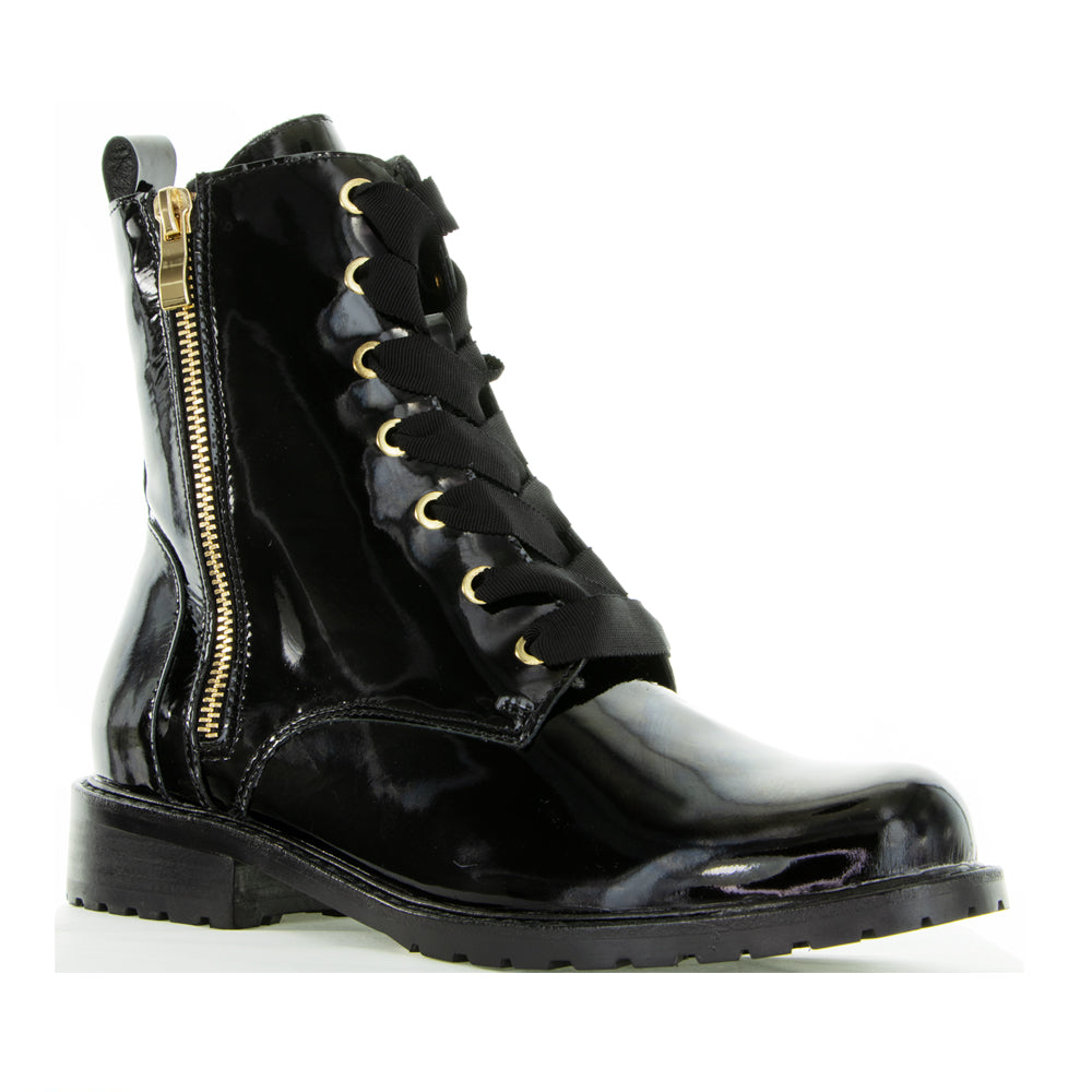 LESANSA FIN BLACK PATENT - Zeke Collection