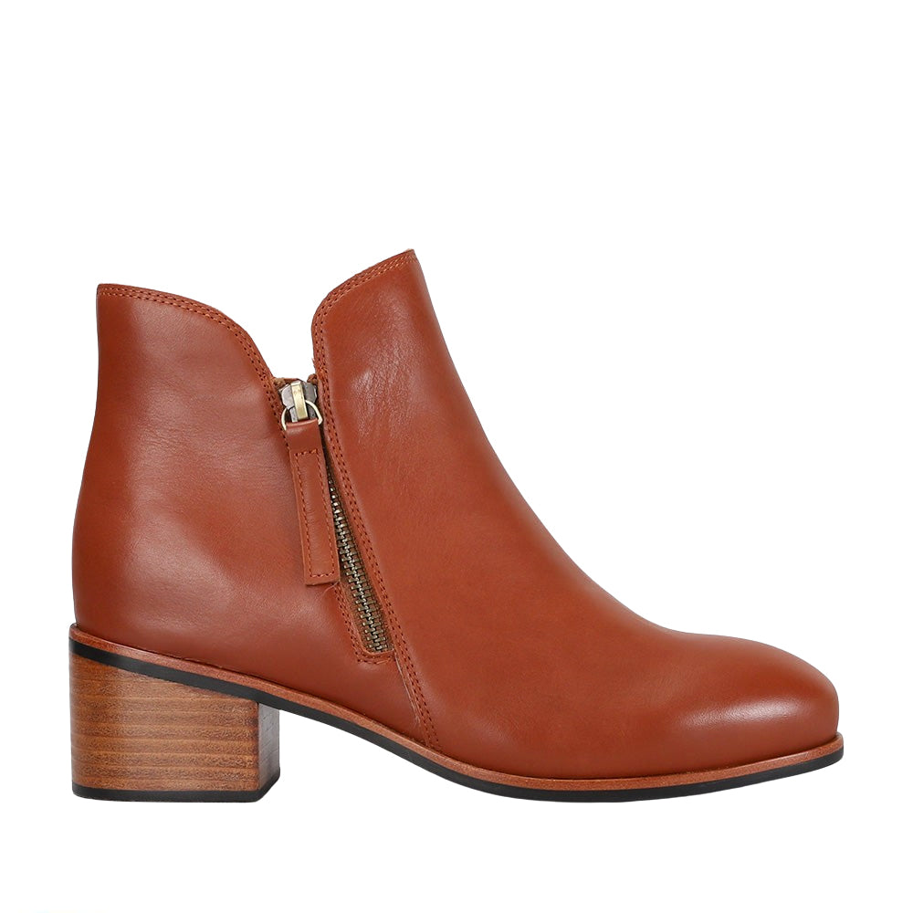 NAKED ARCHES OXLEY COGNAC Women Boots - Zeke Collection NZ
