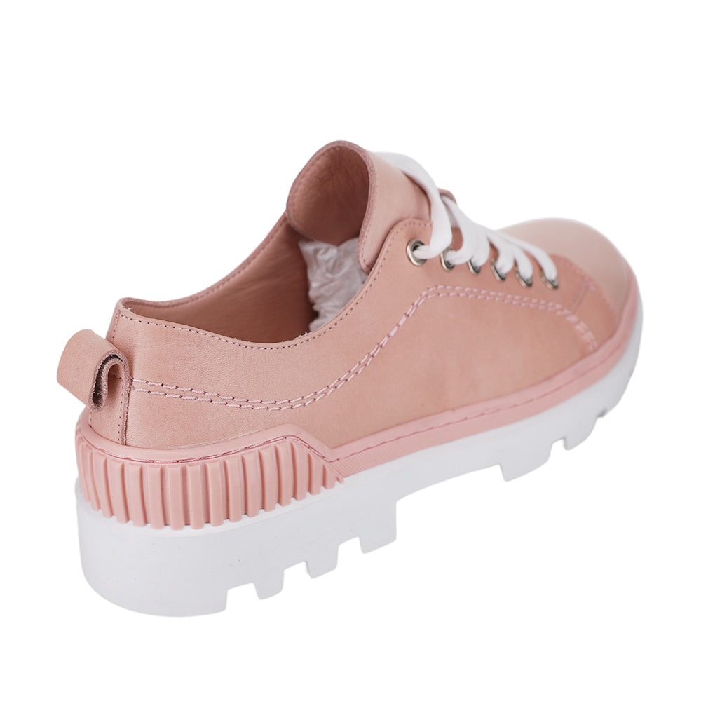 Le Sansa Lesansa Rockstar Cameo casual shoes with black and white design, featuring a sleek, modern look and comfortable style.
