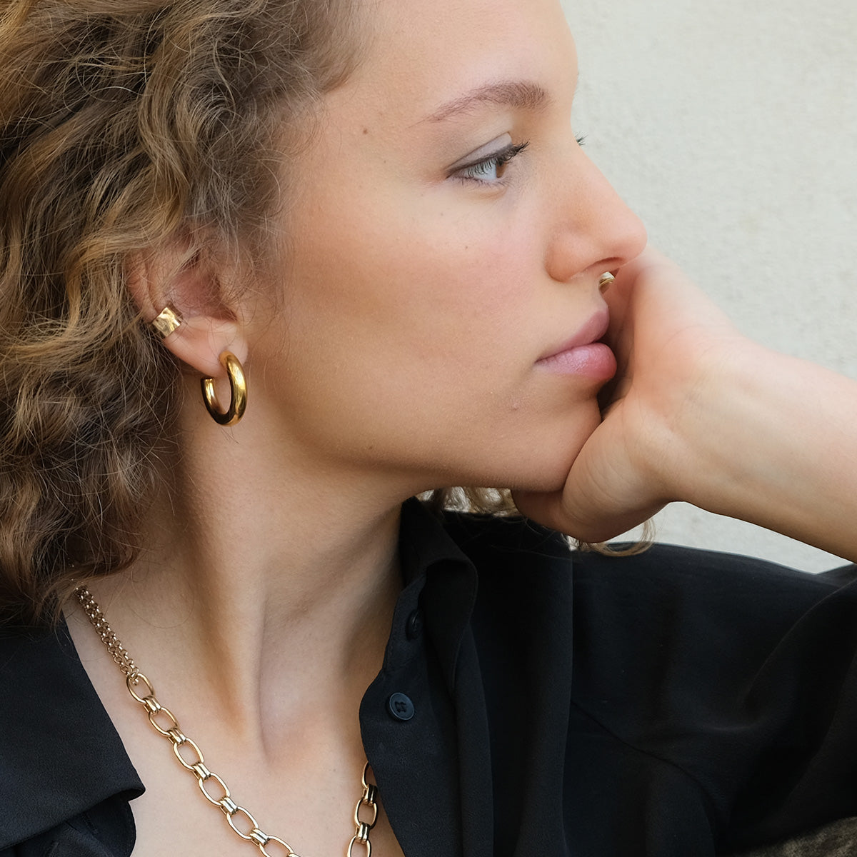 THICK CREOLE HOOP EARRINGS 24MM – GOLD PLATED STEEL