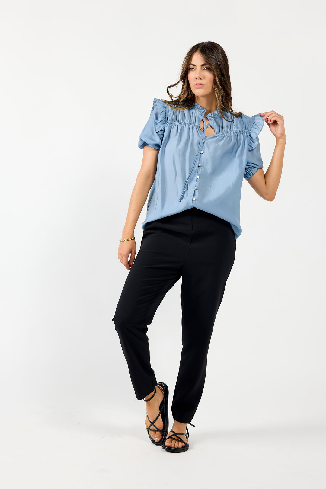 Black Drama The Label Calm pant made of soft fabric, featuring a relaxed fit and elegant design, ideal for casual or formal wear.