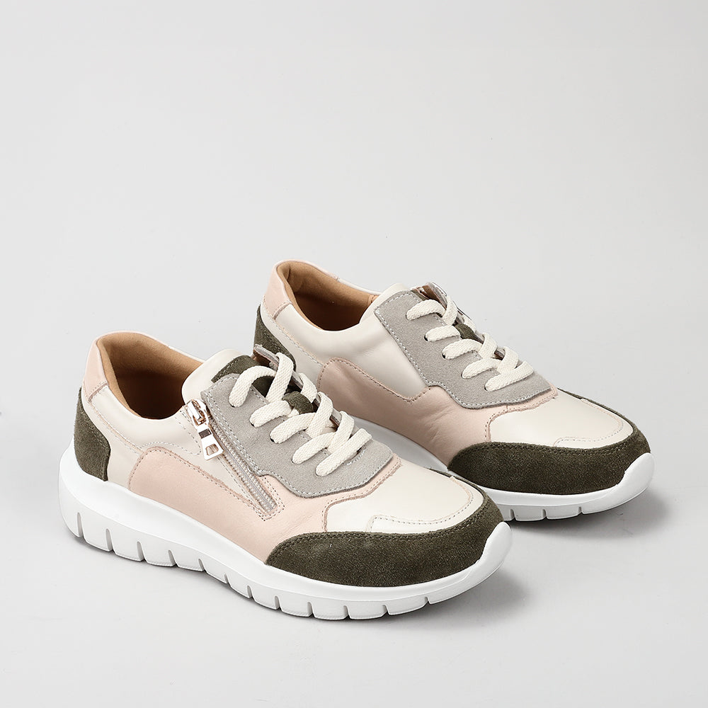 Le Sansa Ryder white blush green sneakers with stylish design and color accents, perfect for casual wear.