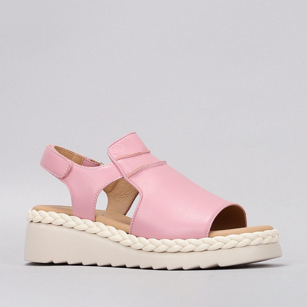 Le Sansa Emmeline baby pink sandals for girls, featuring soft straps and a comfortable sole, suitable for casual wear.
