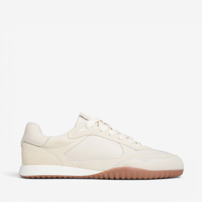 Eos Glinda Off-White sneakers with clean design, white and off-white color, casual athletic footwear for everyday wear