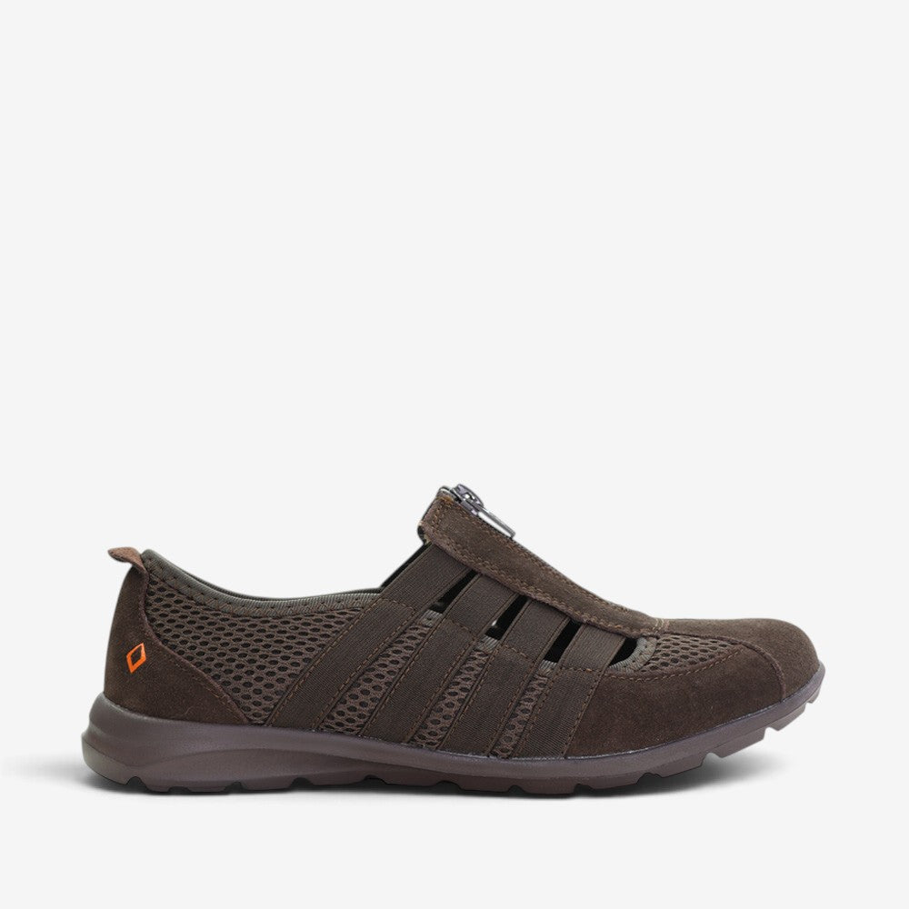 CC RESORTS Christine Chocolate casual shoes featuring a sleek design and comfortable fit, ideal for everyday wear.