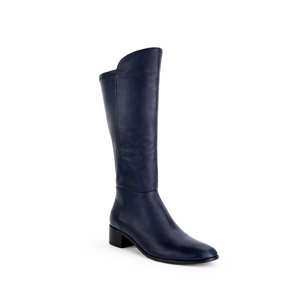 Le Sansa high navy boots with sleek design and pointed toes, stylish footwear for cold weather.