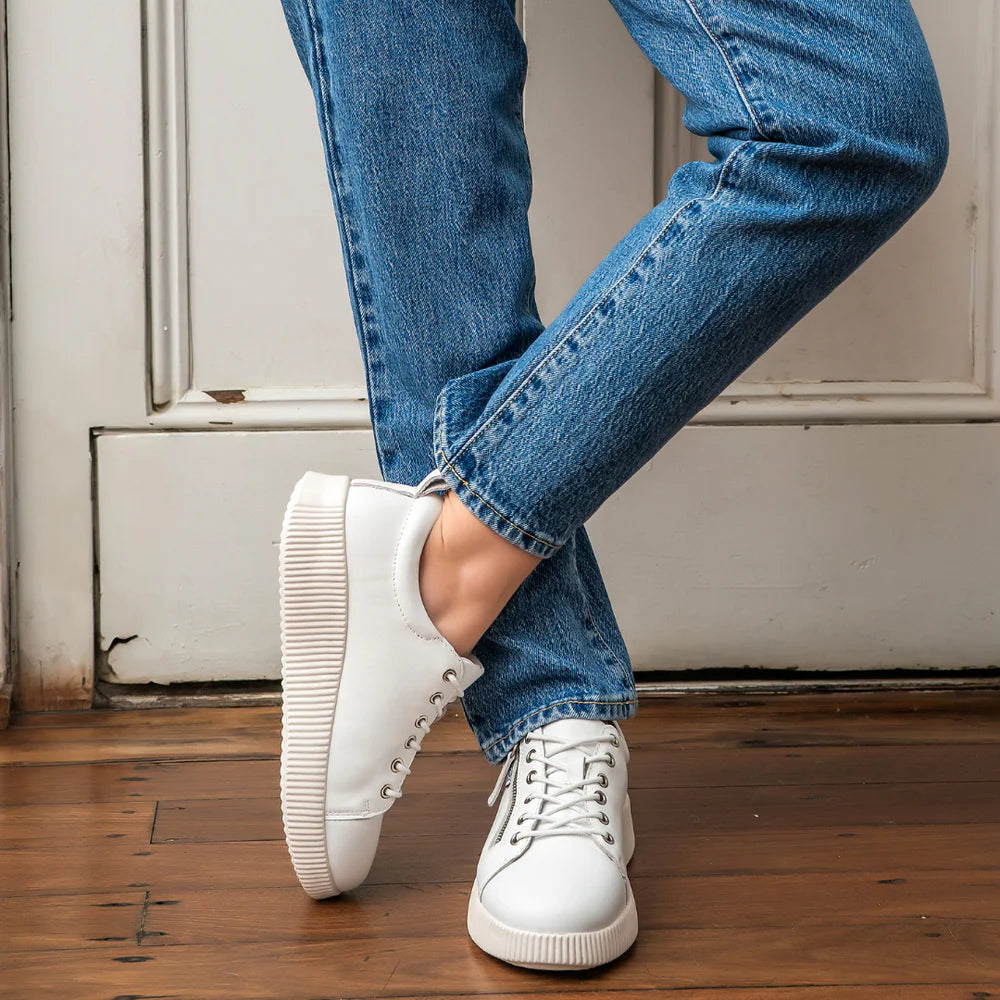 LE SANSA CLARA WHITE Women Sneakers - Zeke Collection NZ