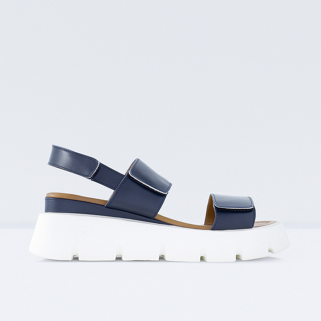 Le Sansa navy silver chunky sandals with wide straps and a sturdy heel, stylish and comfortable for casual wear.
