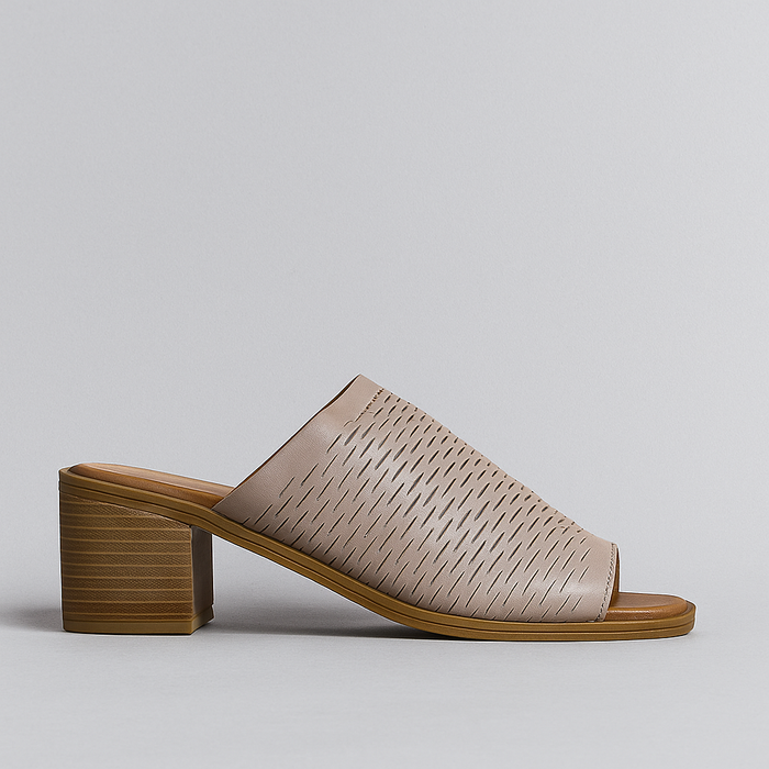 Le Sansa Lesansa Lovia II woven heeled sandal with stylish design and open toe, showcasing elegant heel and intricate woven strap details.
