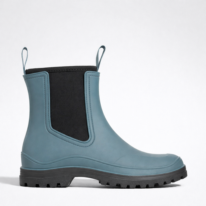 LOS CABOS Amelia Ocean boots displayed on grey background, showcasing stylish design and premium leather material.