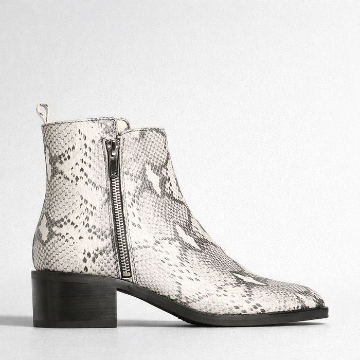 Eos Kenai Grey Snake Boots featuring a sleek grey snake skin pattern and stylish ankle-high design.