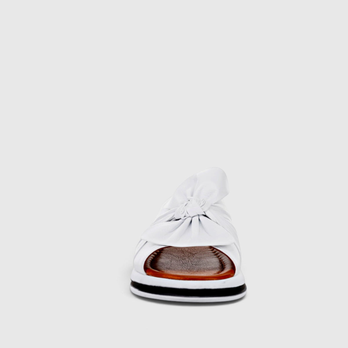 Le Sansa Flats Sansa Salsa White with sleek white design and comfortable slip-on style, perfect for casual wear.