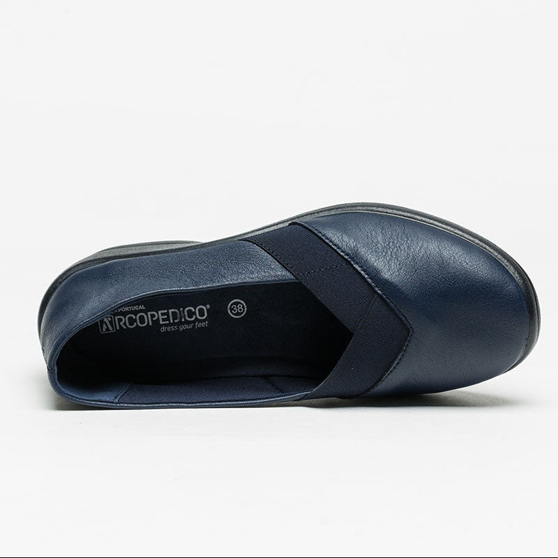 Arcopedico Acadia navy ballet flats with rounded toe and soft fabric upper, designed for comfort and everyday wear.