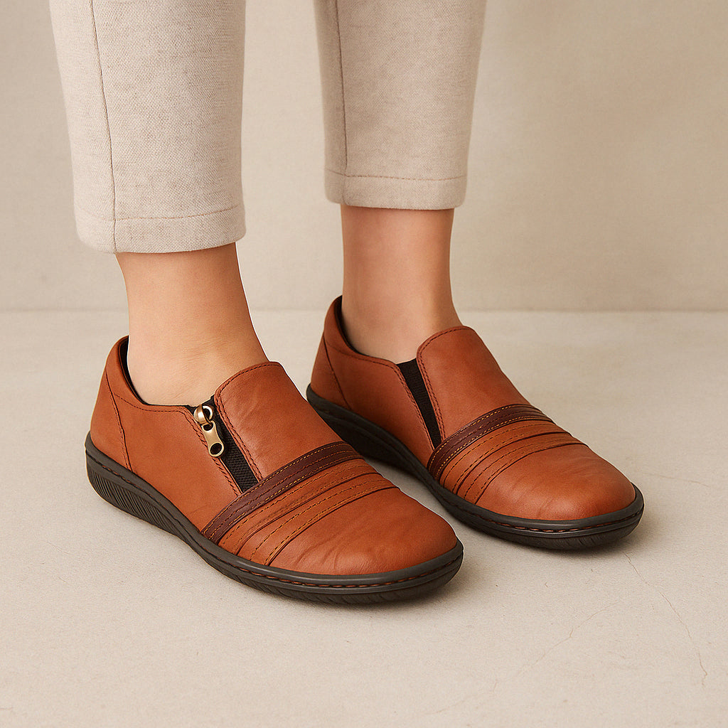 Tan Cabello CABELLO 5849-27 crinkle leather boots with a stylish, textured finish and ankle-height design.