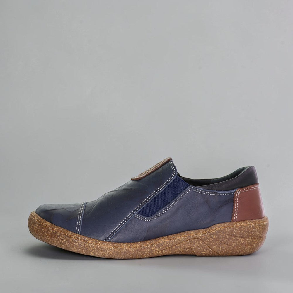CABELLO 7311-307 navy casuals showing a stylish design with navy fabric and comfortable fit.