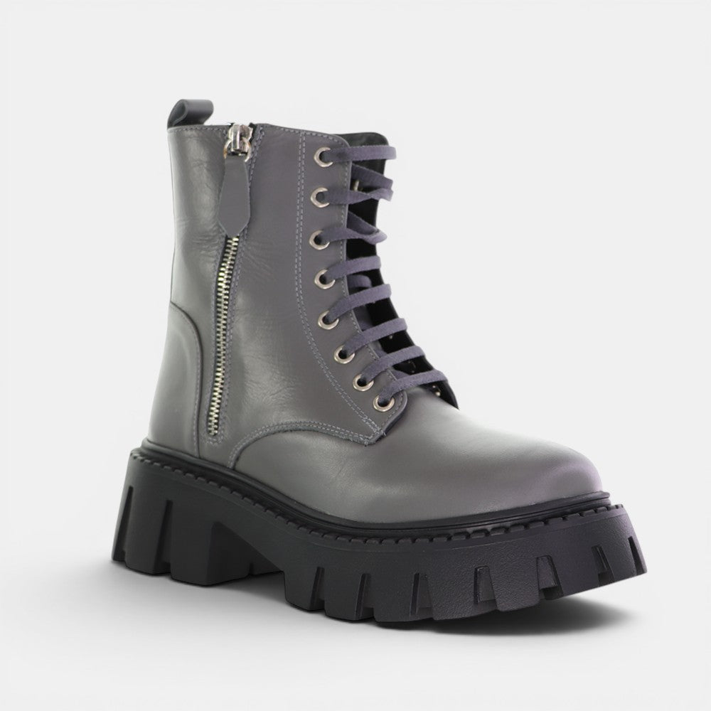 Le Sansa Roady Cement shoe in tan, showcasing the stylish leather upper and casual design, perfect for everyday wear.