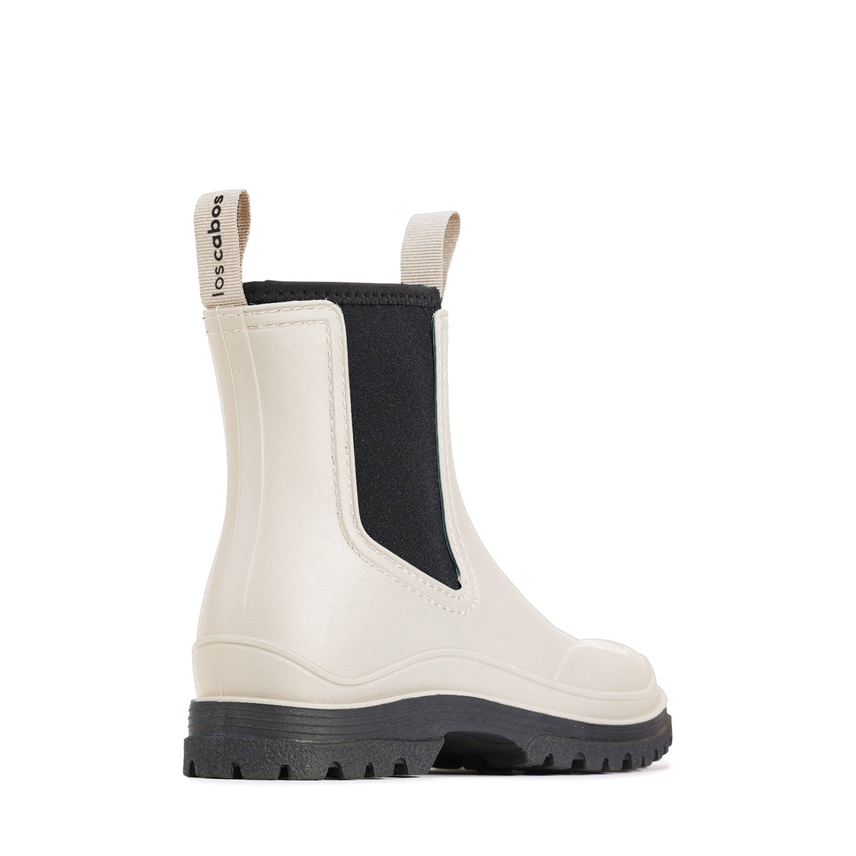 LOS CABOS Amelia ivory boots featuring a stylish design with pointed toes and sleek silhouette.