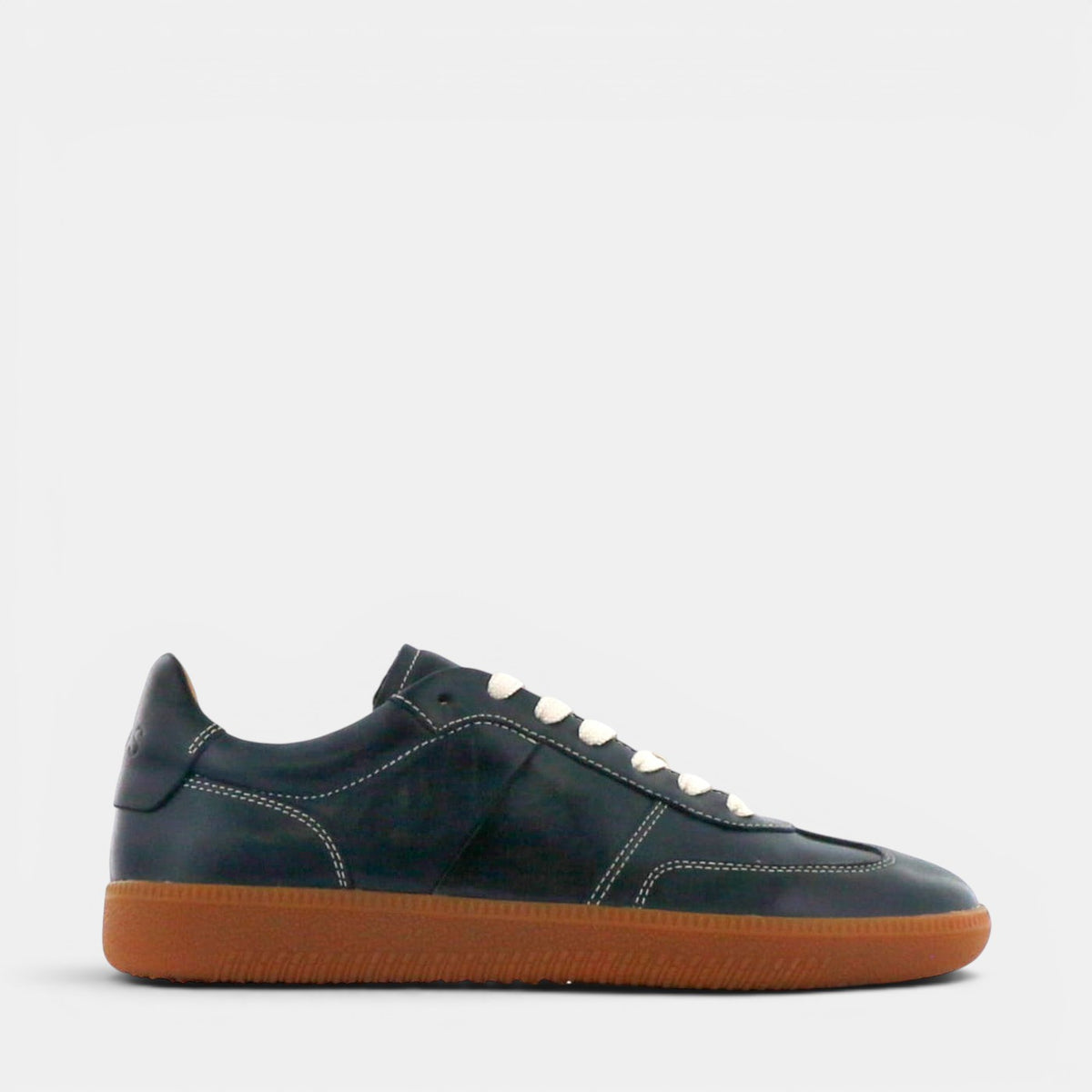 Eos Antigo Navy sneakers featuring navy blue fabric and white rubber soles, casual athletic footwear for everyday wear.
