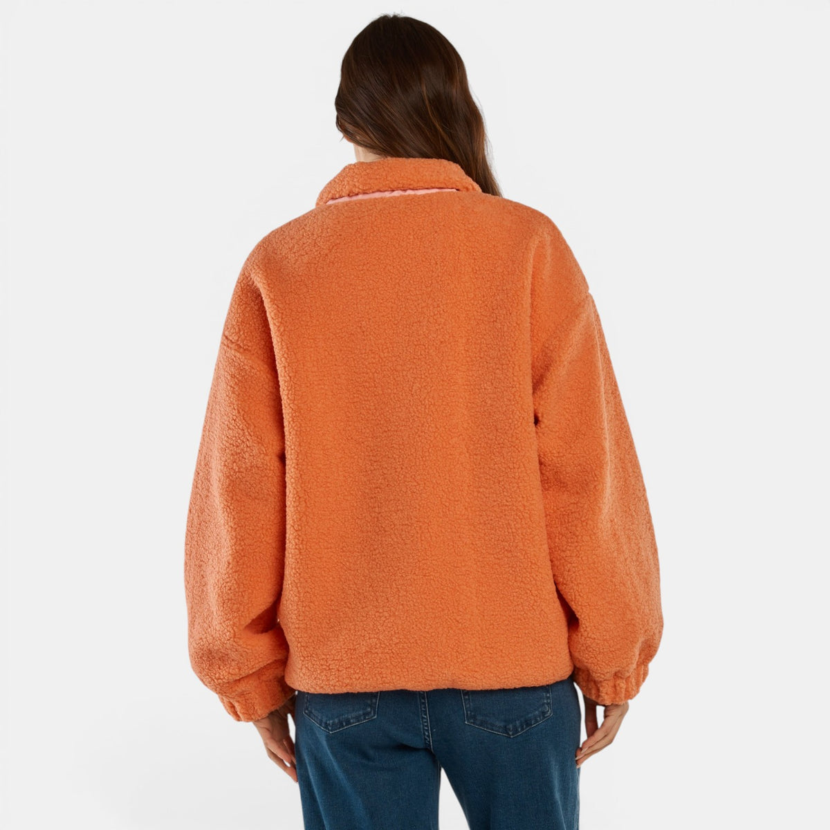 Betty Basics Jayne fleece jacket in pink-orange with a relaxed fit and cozy texture, perfect for casual wear.