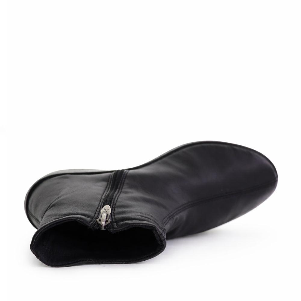 Black Arcopedico Paluma boots with a sleek design and comfortable fit, shown from the front view.