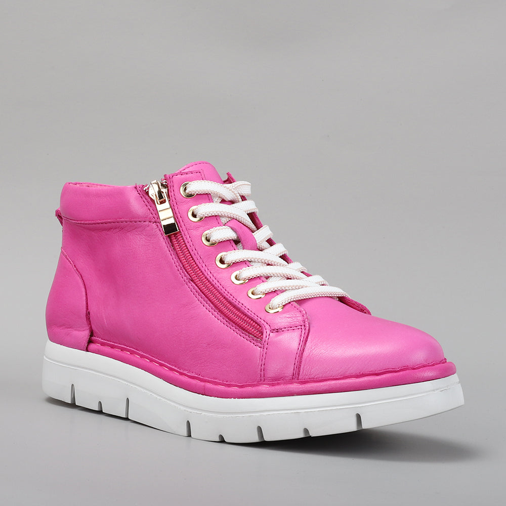 LE SANSA Bobby Hot Pink boots with high block heels and sleek design, featuring vibrant pink color and stylish silhouette.