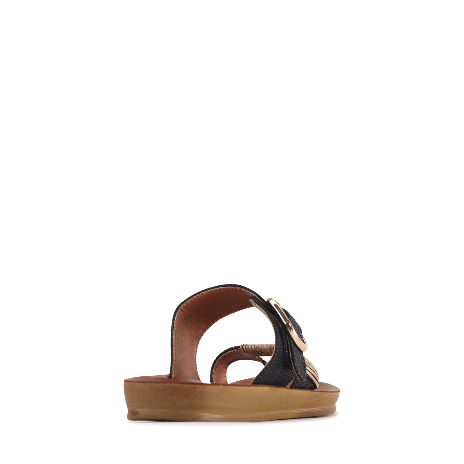 Black raffia slip-on shoes by Los Cabos with a sleek design and comfortable fit, perfect for casual wear.