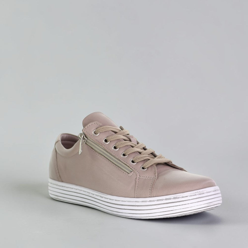 CABELLO Unity Stone sneakers featuring a stylish design with stone-colored accents and comfortable athletic footwear.