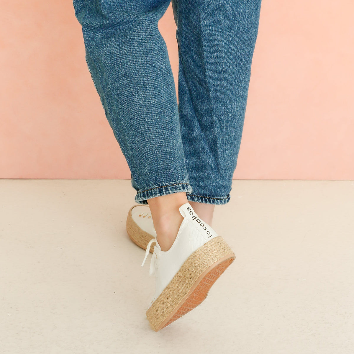 LOS CABOS Candice White sneakers with white leather and stylish design, displayed on a plain background.