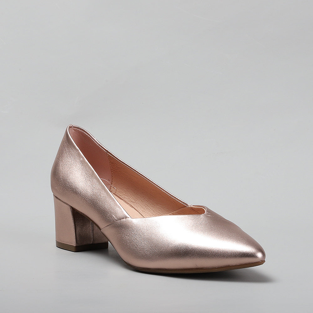 Le Sansa Carly Rose Gold heels featuring a sleek design and metallic rose gold finish, perfect for elegant occasions.