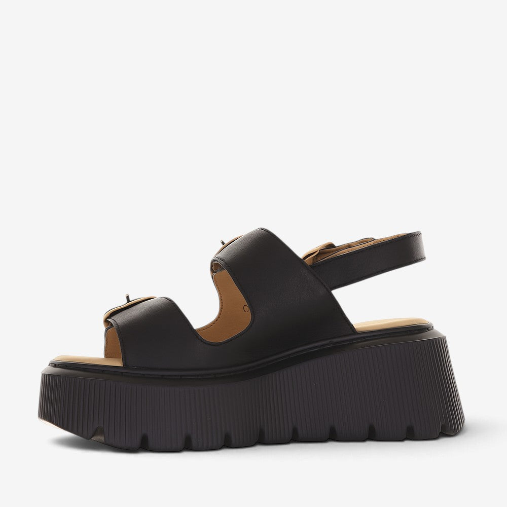 Black LE SANSA Ceno sandals with minimalist design and open toe style, displayed on a plain background.