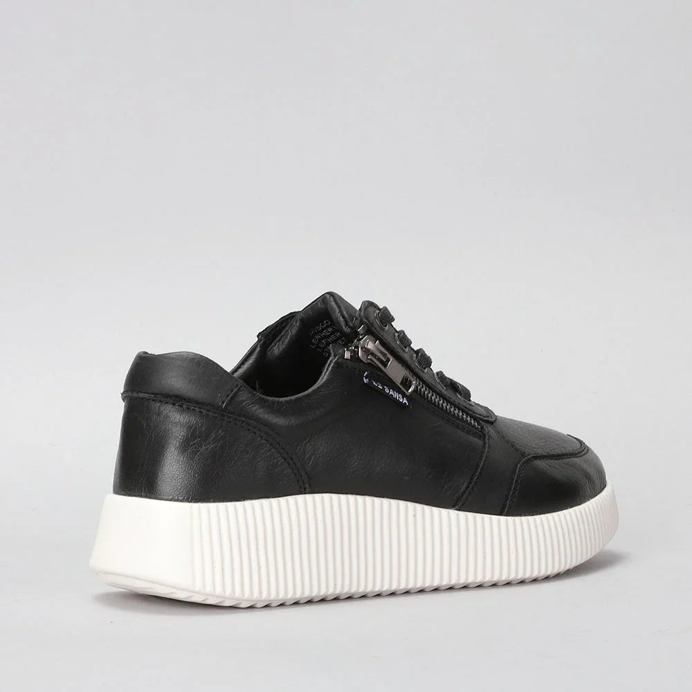 Le Sansa COSCO BLACK sneakers with sleek black design and white sole, showcasing comfortable casual footwear for everyday wear.