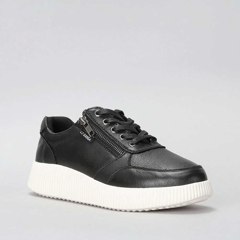 Le Sansa Cosco black sneakers with sleek design, featuring lace-up closure and stylish silhouette.