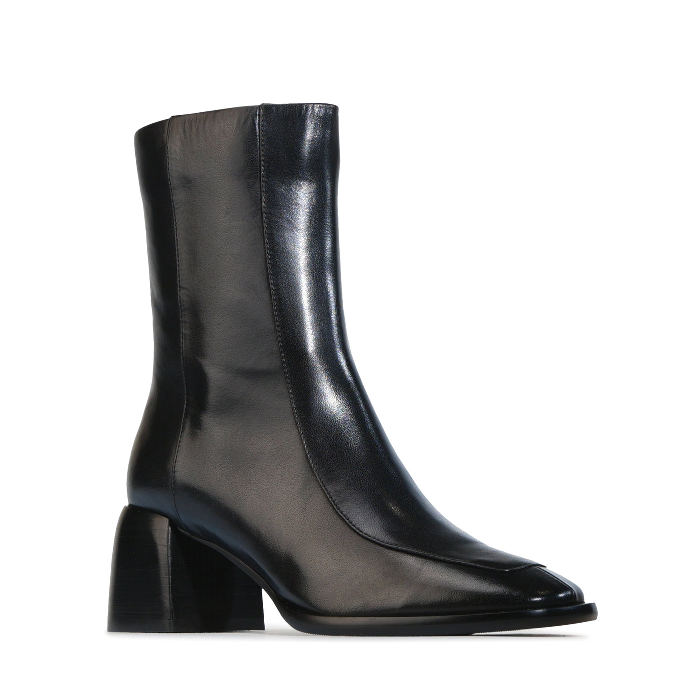 Black EOS Charline boots with sleek design and rounded toe, displayed on a neutral background.