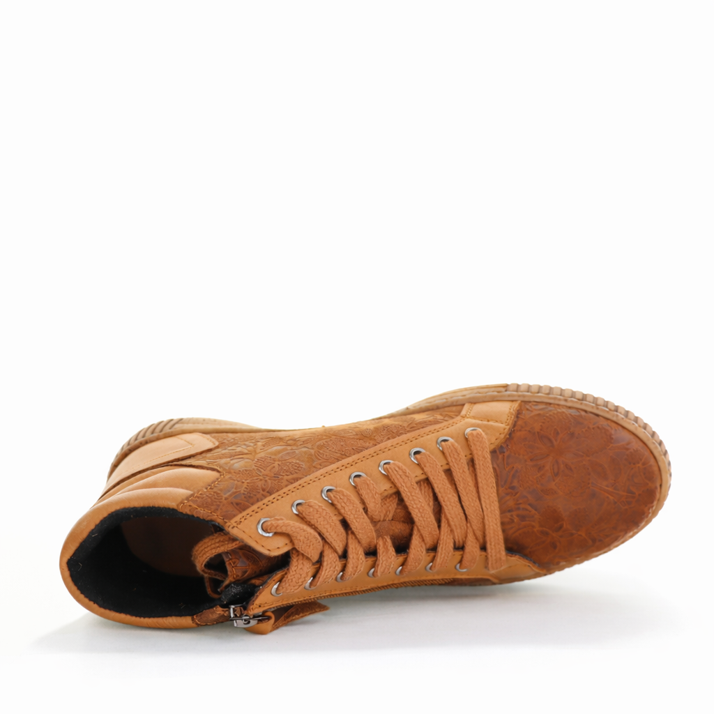 CABELLO Boho Tan boots featuring ankle-high design, stylish leather material, and decorative stitching, perfect for casual wear.