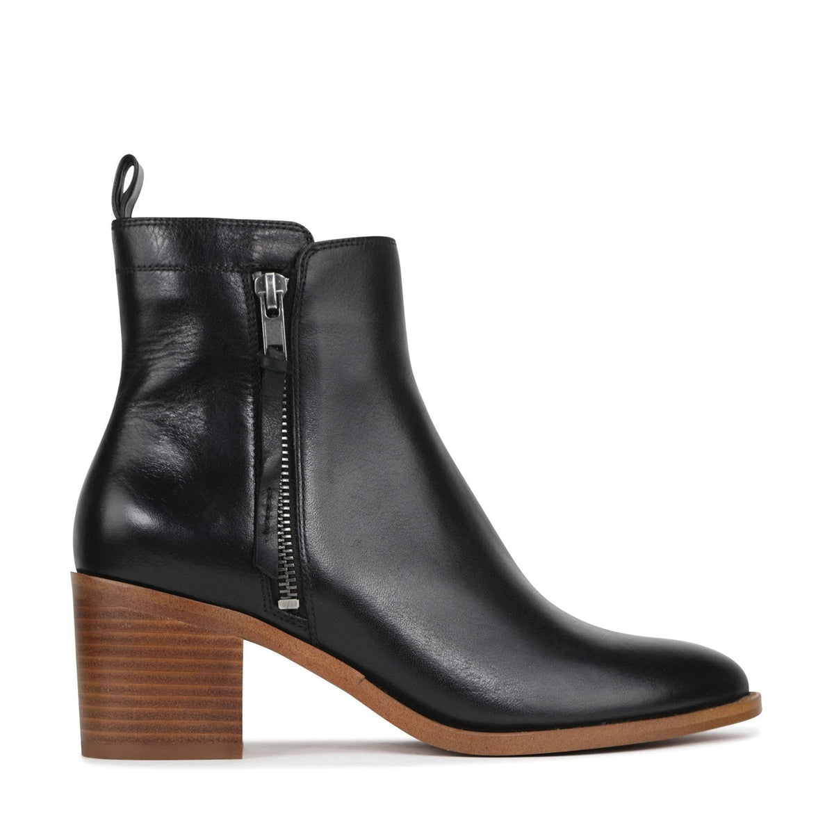 Eos Ciara black boots with ankle-high design, featuring sleek leather and stylish laces, perfect for casual or dressy wear.