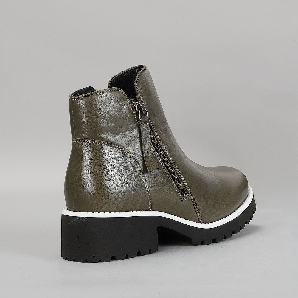 LE SANSA East Olive boots featuring a sleek design with olive green leather and stylish ankle height.