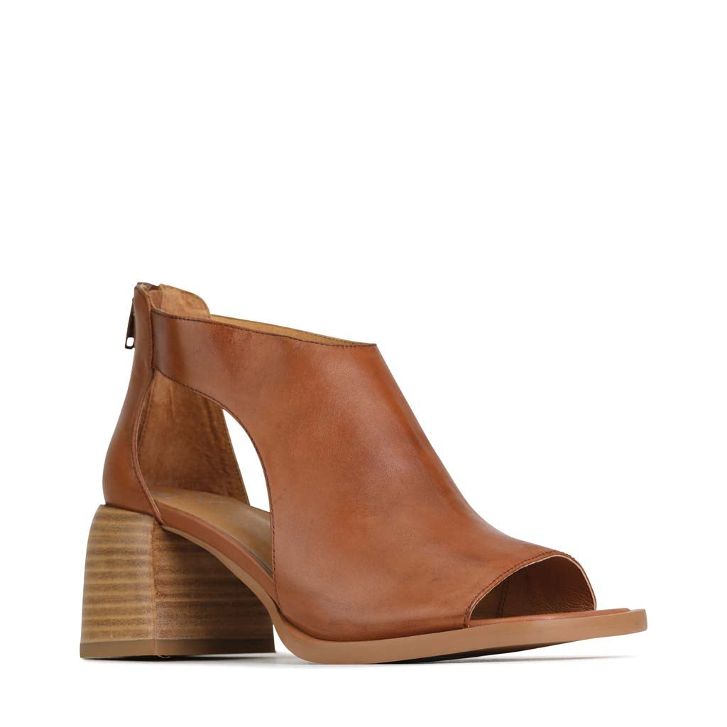 EOS ISOLDE BRANDY - Zeke Collection