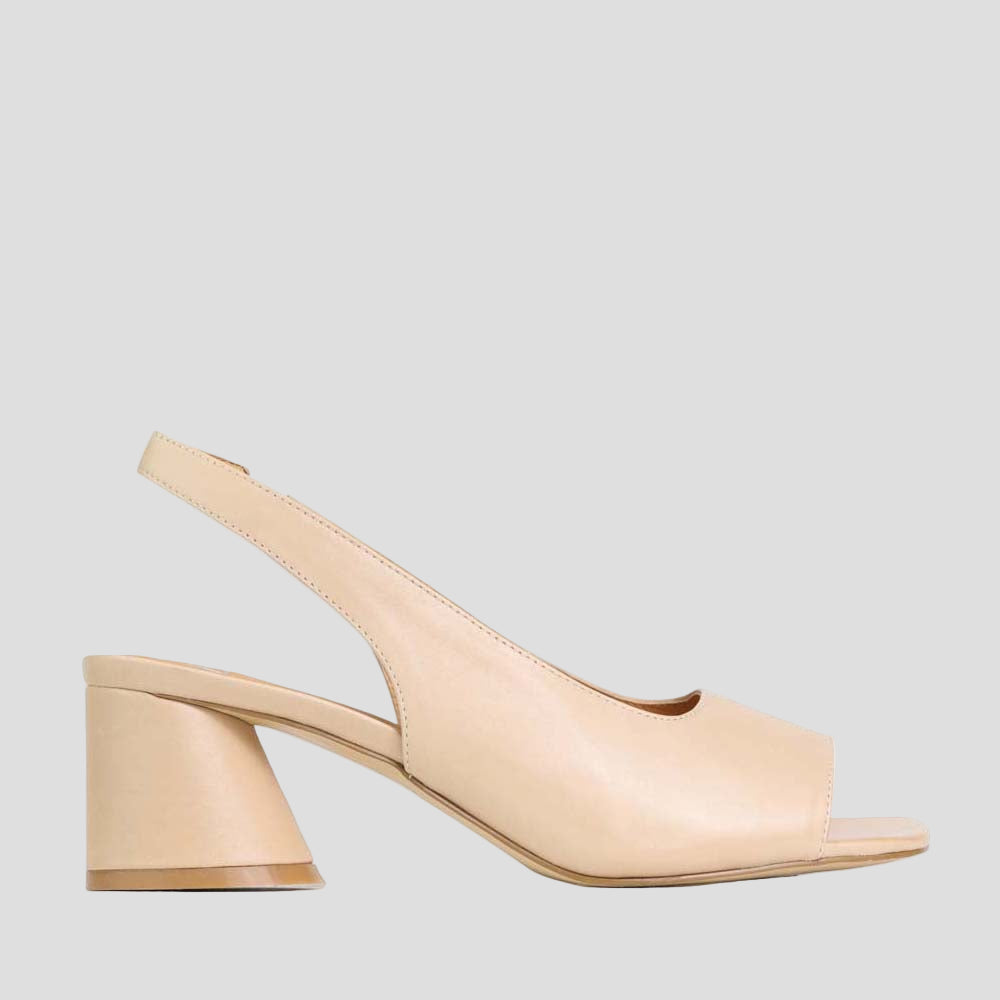 Eos Petel Bone sandals with beige straps and cushioned soles, casual footwear for comfortable summer wear