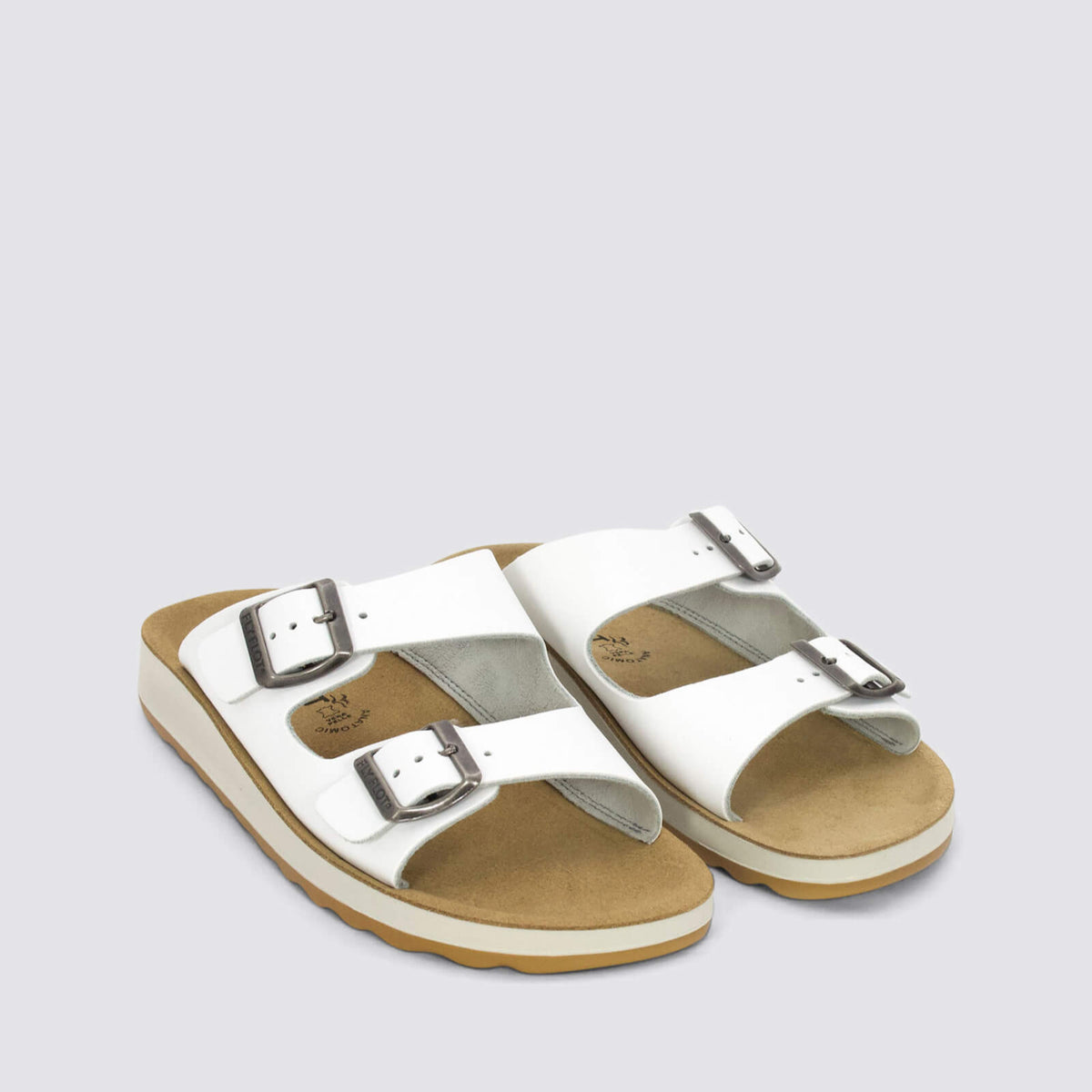 White Fly Flot flats with sleek design and soft material, featuring the FLY FLOT 77G64 2C BIANCO model.