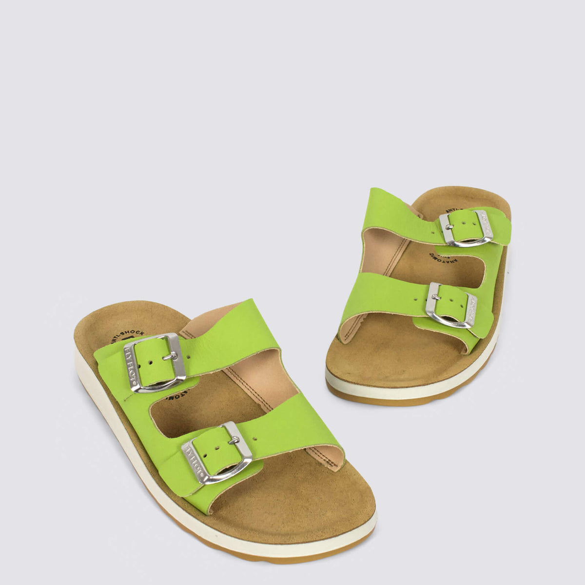 Fly Flot flats in Verdino green, showcasing their sleek design and comfortable slip-on style.