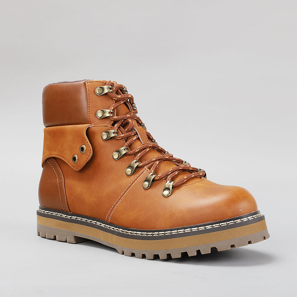 CC Resorts Grease Tan boots with brown leather finish and stylish design, perfect for casual or outdoor wear.