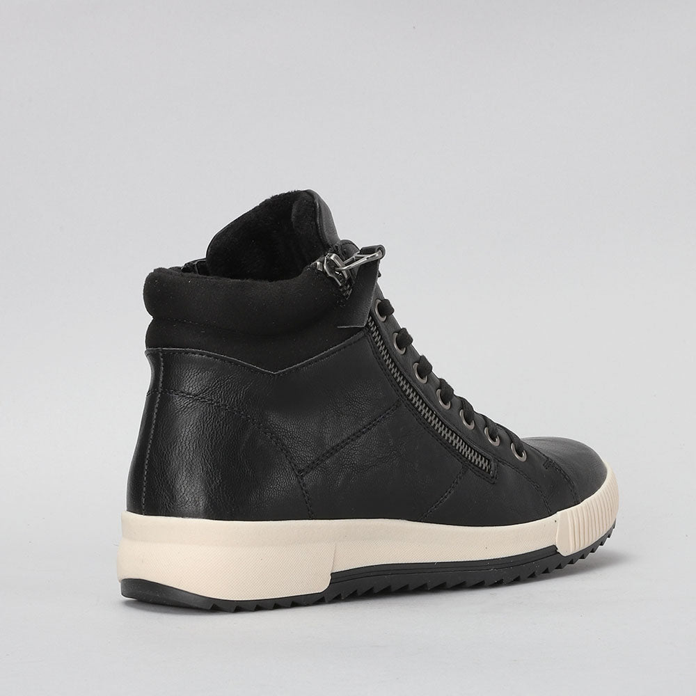 CC RESORTS GUMI BLACK Women Boots - Zeke Collection NZ