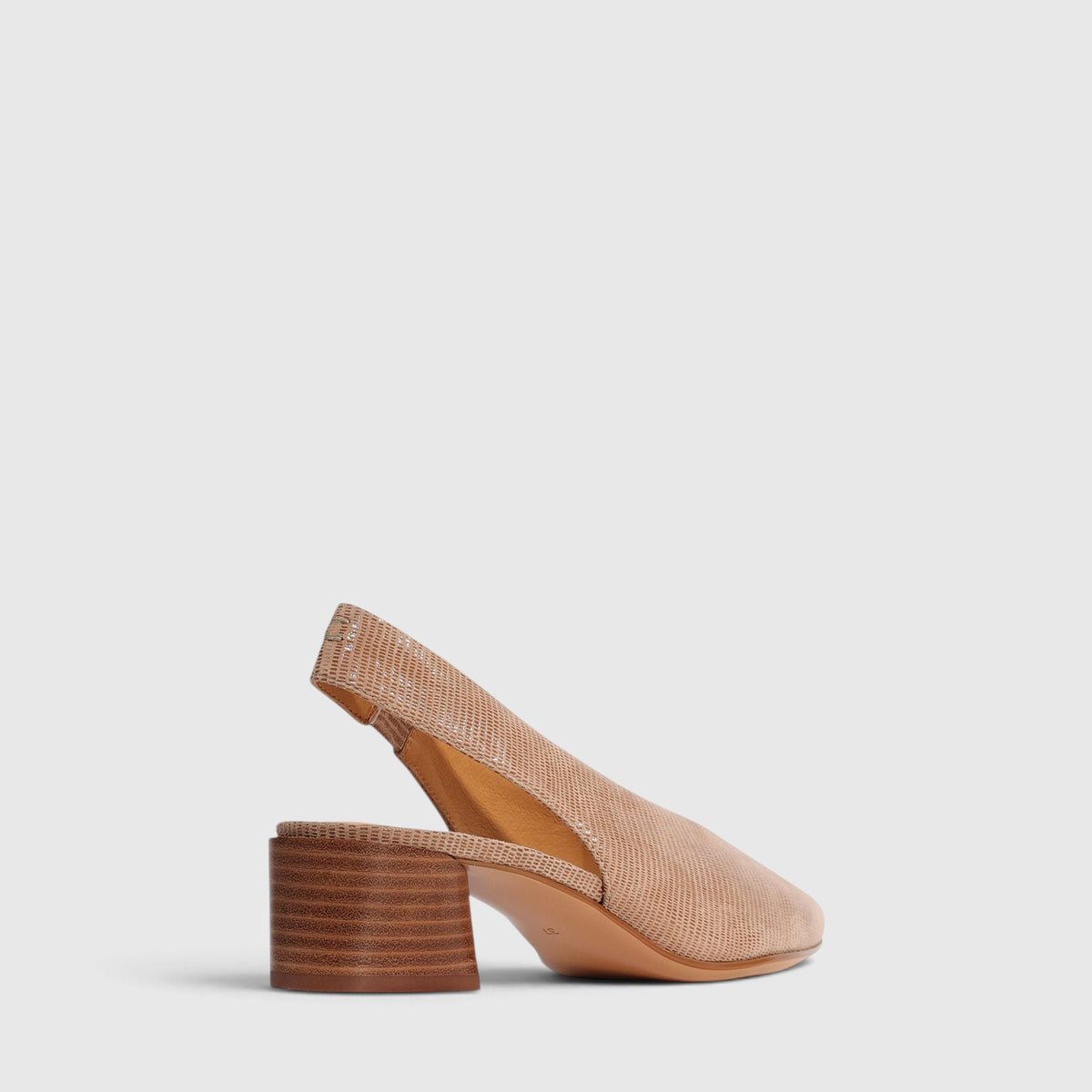 Eos Hatti Sand sandals with printed design, featuring open toe and strap details, casual summer footwear.