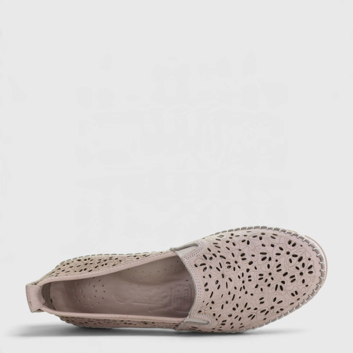 Cabello Camden taupe slip-on shoes with rounded toes and elastic side panels, casual footwear for everyday wear.