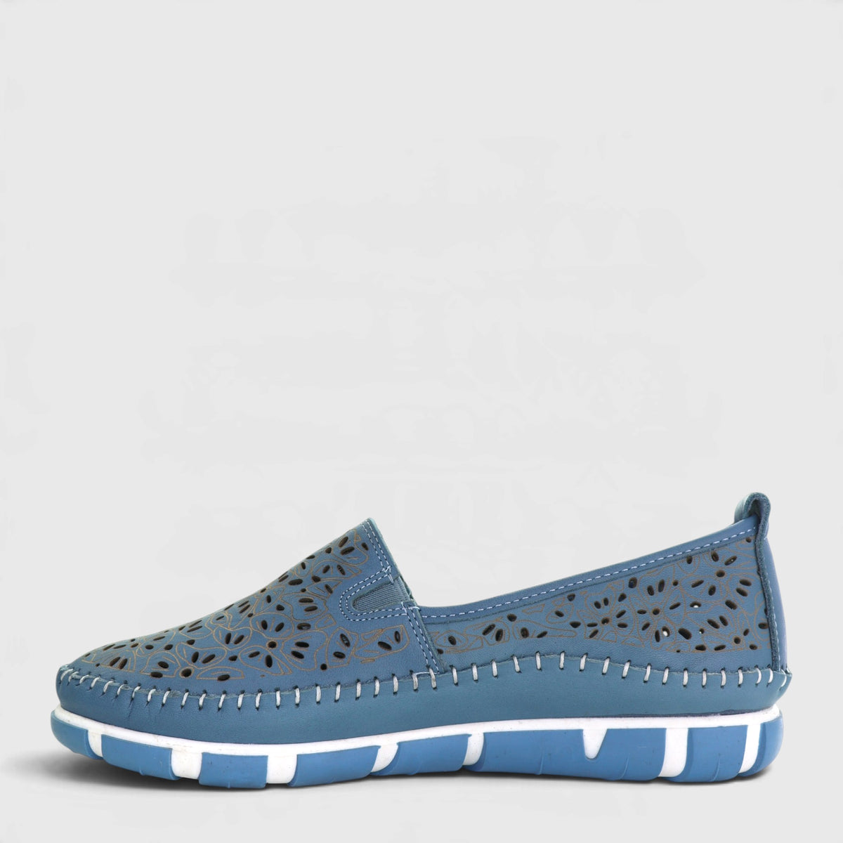 Cabello Camden Denim slip-on shoes with a casual denim design, featuring a comfortable fit and stylish look.